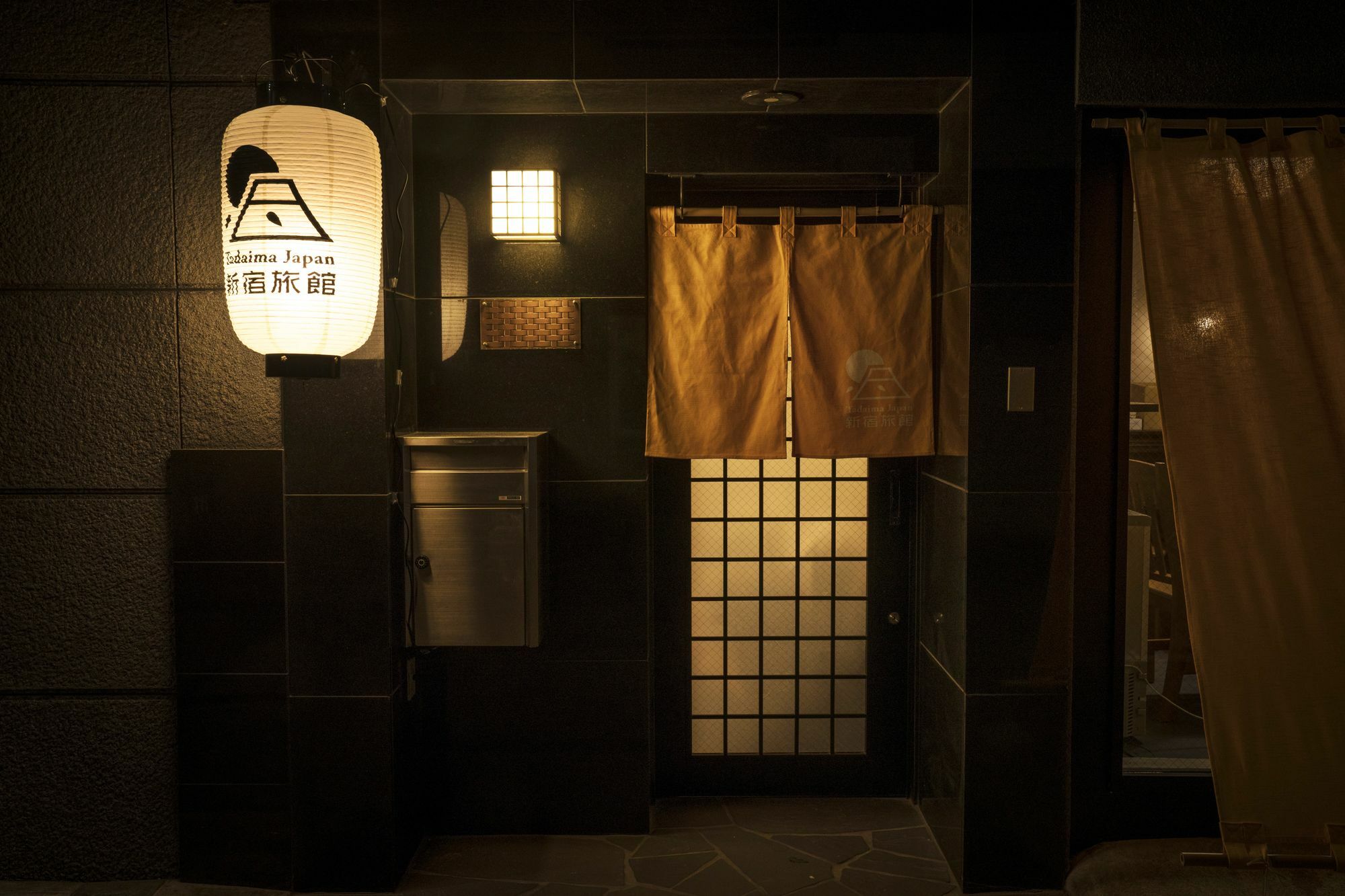 Tadaima Japan Shinjuku Ryokan โตเกียว ภายนอก รูปภาพ