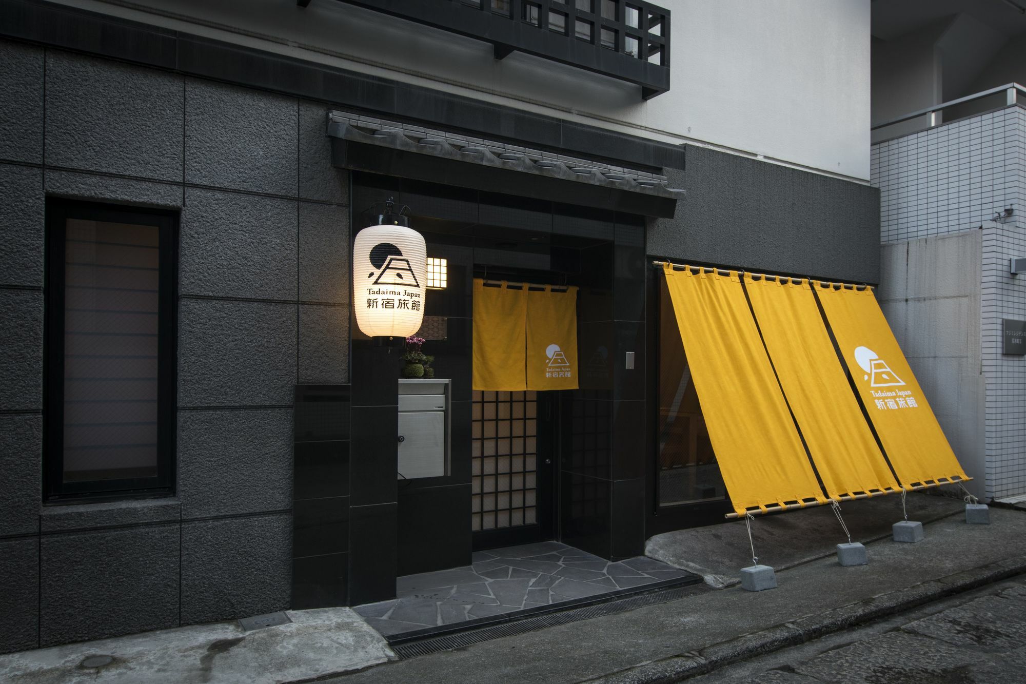 Tadaima Japan Shinjuku Ryokan โตเกียว ภายนอก รูปภาพ